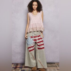 POL Floral Print V-Neck Textured Tank🆕